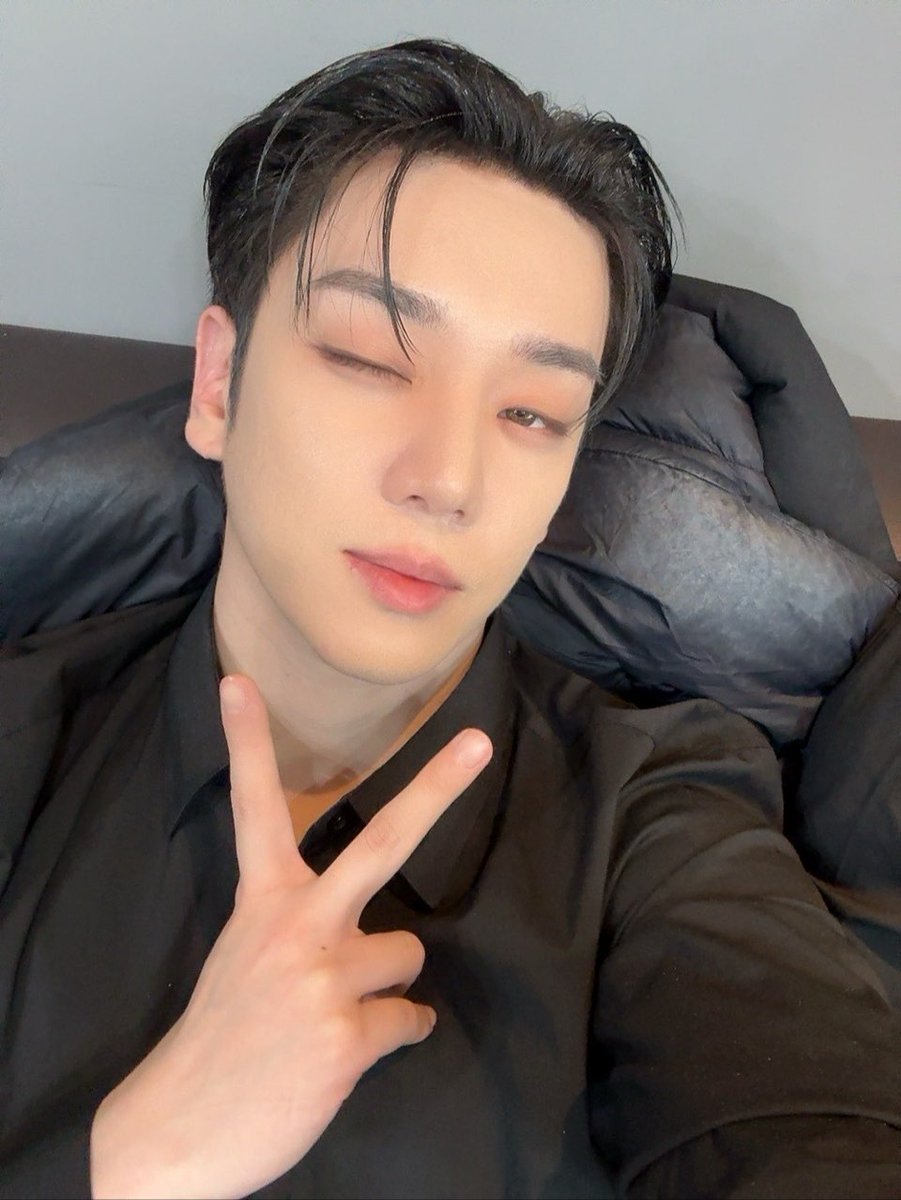 523Archive's tweet photo. 241207 📧🧡 22:41 KST https://t.co/EAMw5rH5H8