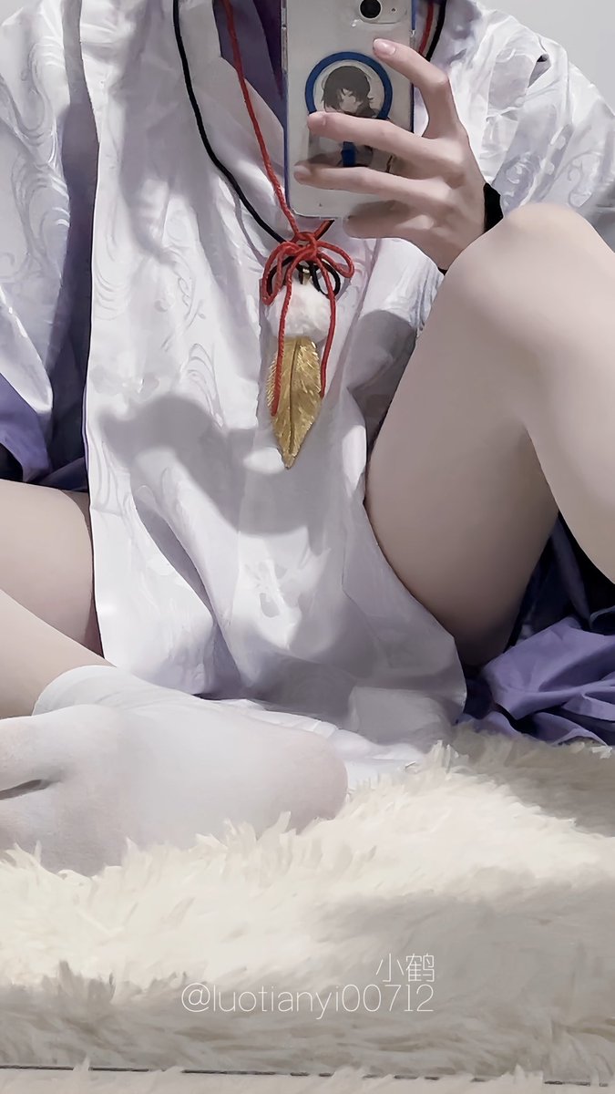 我可没穿哦🙄
#倾奇者 #白散 #散兵