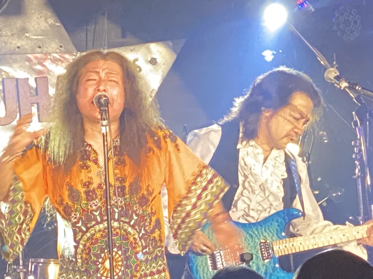 hashiyamamaiden's tweet image. Rie a.k.a.Suzaku、EPITAPH、KellySimonz！
そして
DioKen氏を迎えてメタルセッションな
あり！

ギタリスト好きにはたまらないイベントでした！
技術レベルが高すぎて参考になりません！！

#DB芸人
#EGOTRIP