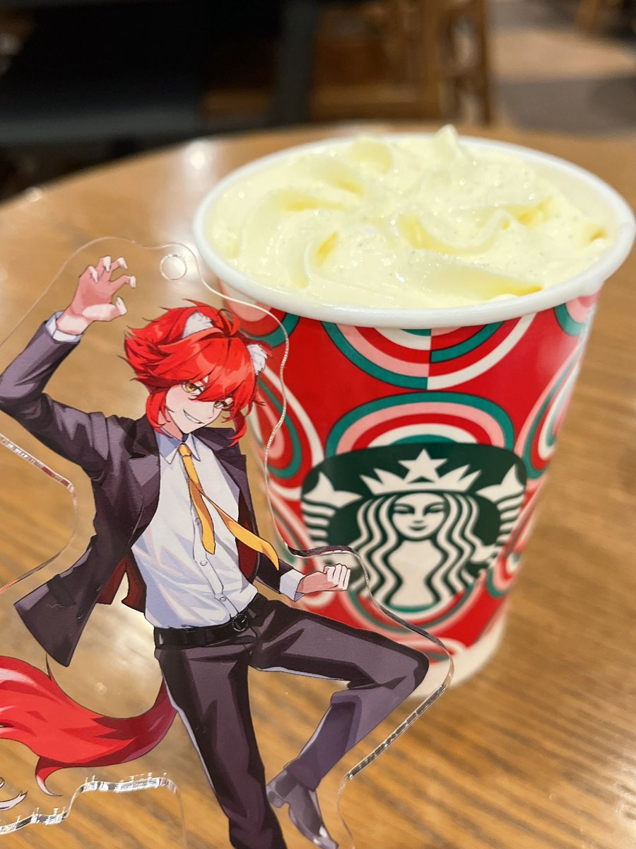 rio_mur1110's tweet image. ぬっこ、スタバの新作だよ🍓
 #いぬねこさん  #CyberGeek  #CyG