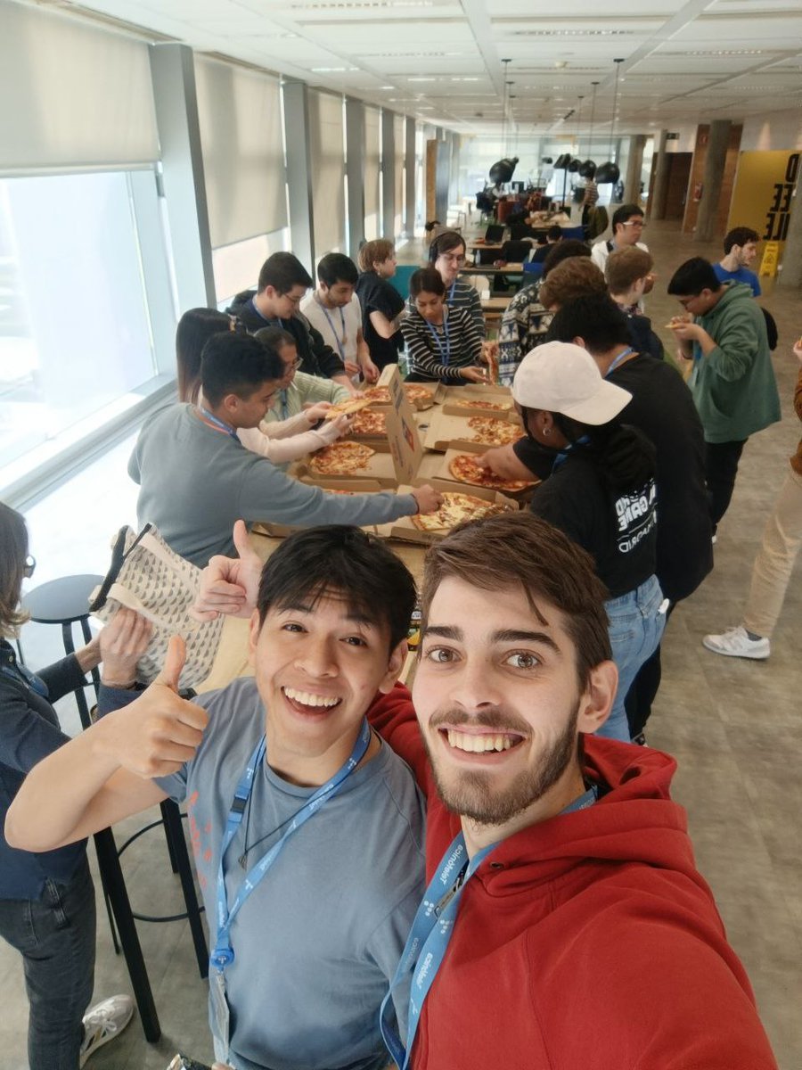 lemon_dapp's tweet photo. Day two of workshops at @42MadridFTef Huge thanks to all the participants! We’re super proud of the amazing reception this initiative has received. We can’t wait to see the projects you'll bring to the hackathon! 

It kicks off in just one hour and runs until Monday at 4:00 PM. https://t.co/Wkxx7cSoC0