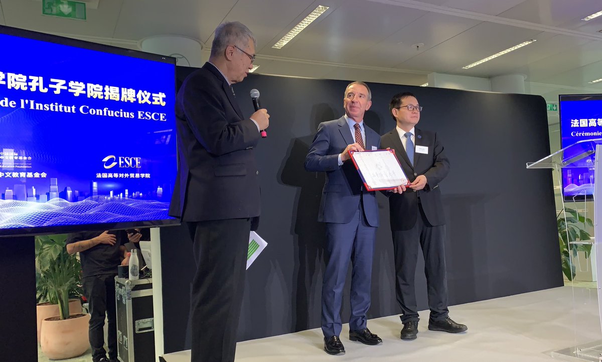 JeanMarie Cambacérès tweet media