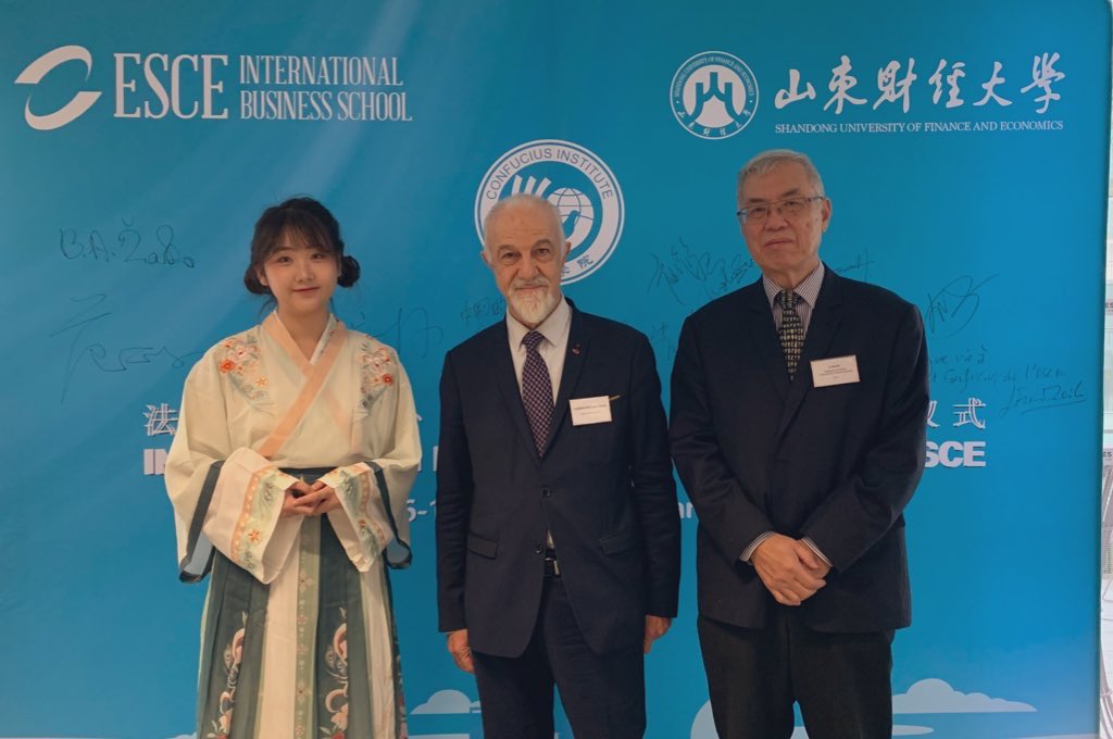 JeanMarie Cambacérès tweet media