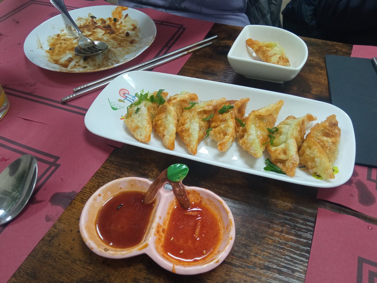 Wayfarer's tweet photo. Sábado de comida coreana con la familia. 😋
#Sábado #CoreaDelSur #ComidaCoreana #BuenProvecho https://t.co/Z2R2U4WnIQ