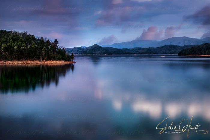 shelia_hunt's tweet photo. Thank you to the buyer who just purchased 2 Wood Prints of โSolitude on South Holstonโ from our Fine Art Gallery https://t.co/OgbDLoz4gQ
.
#BestOfTheVolunteerState #JustSold #SouthHolston #SouthHolstonRiver #NortheastTennessee #BuyIntoArt #ChristmasGifts #GiftIdeas https://t.co/13zfRutlEv