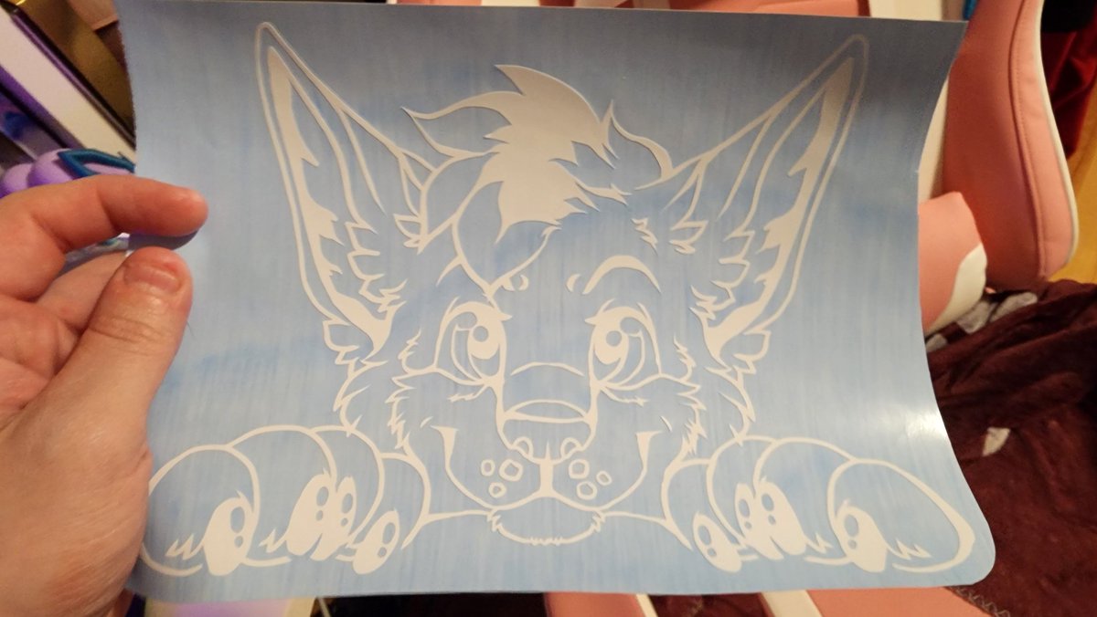 Nightspiritwing's tweet photo. Custom Vinyl peeking decals! 
$20 plus shipping, you pick the color vinyl :) message me to snag one! https://t.co/WpgR9c3Tej