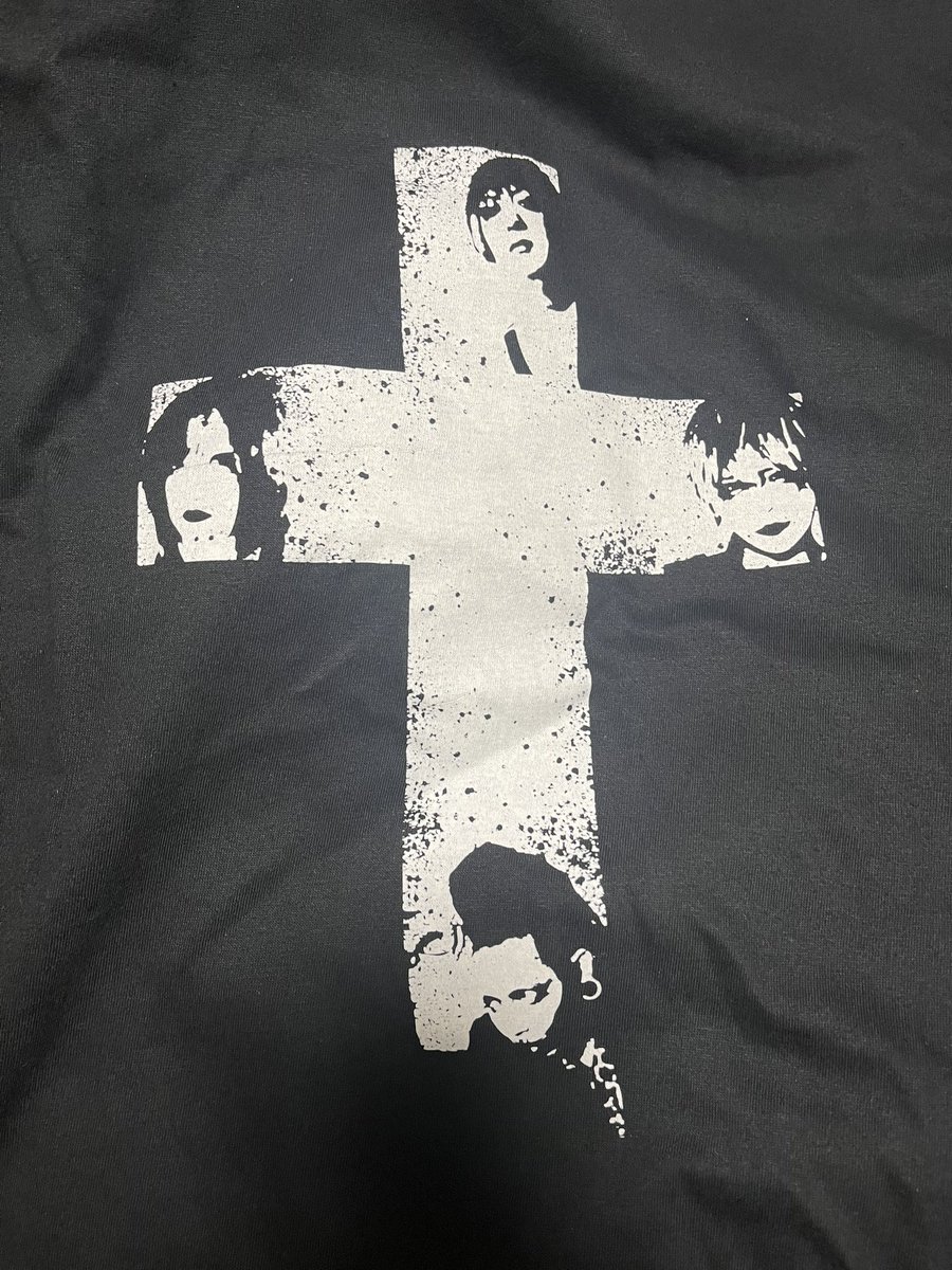 me_me____tct's tweet photo. いい〜Tシャツ😁👍
あの頃を、思い出すでしょう？† https://t.co/GpPcPhGaga
