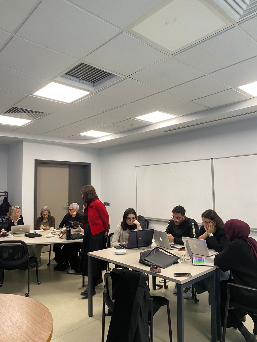 mefcelt's tweet image. MEF Üniversitesi Öğrenme ve Öğretme Uygulama ve Araştırma Merkezi (CELT) olarak YÖRET vakfı 8. KEPYAP projesi kapsamında “Yapay Zeka Atölyesi” başlıklı çalıştayı düzenledik.
Çalıştayda yapay zekanın proje ve araştırmalardaki kullanım alanları ve uygulamaları detaylıca aktarıldı.