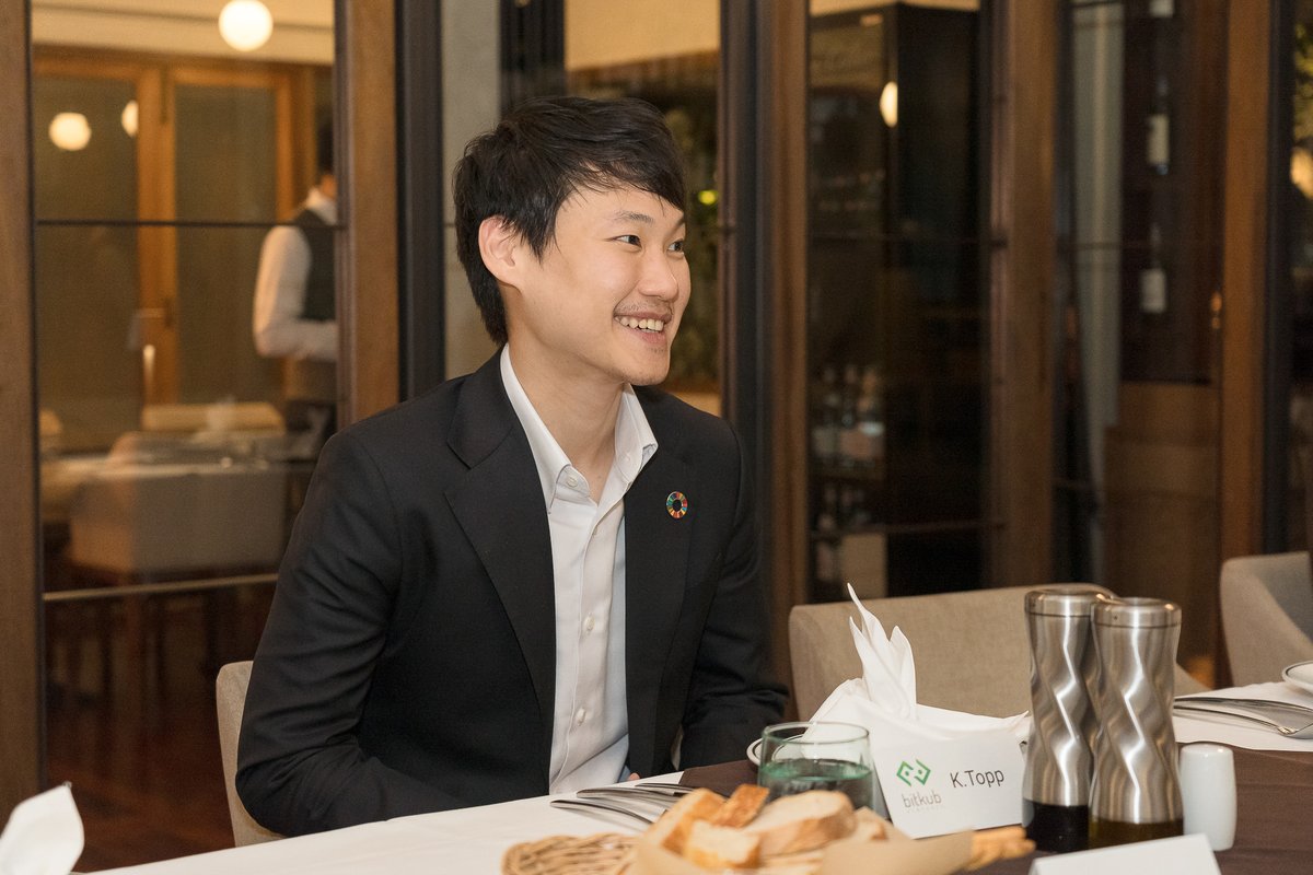 toppjirayut's tweet photo. บรรยากาศงานดินเนอร์ระหว่างผู้บริหาร Bitkub Group ร่วมกับทีม @BitkubVentures และทีมผู้ชนะจากการแข่งขัน "Next Gen Business Pitch" งานแข่งขันการ Pitch ไอเดียธุรกิจสตาร์ทอัพและ SMEs ที่ขับเคลื่อนด้วยเทคโนโลยีล้ำสมัย   

#BitkubVentures #NextGenBusinessPitch #ToppJirayut #ท๊อปจิรายุส