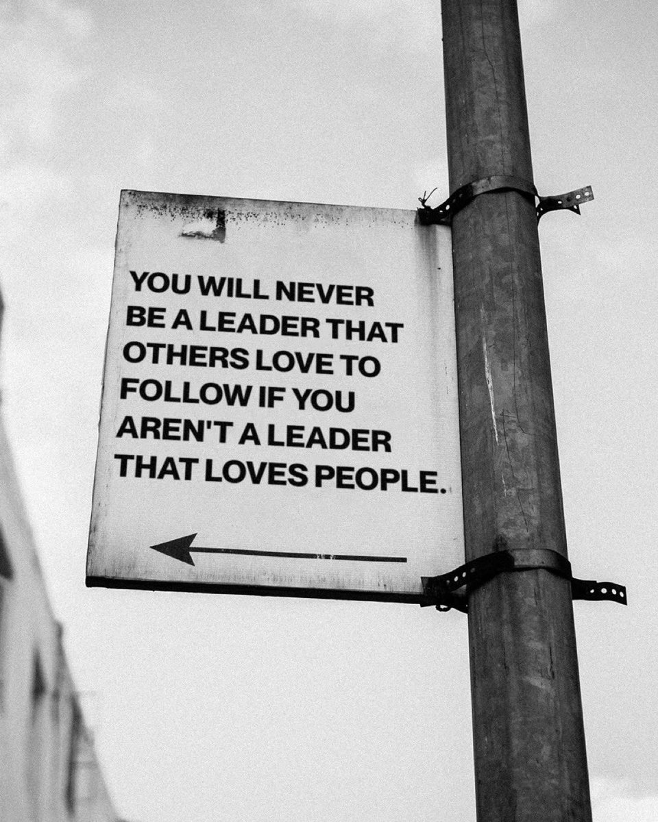 SteveGutzler's tweet photo. You will never be a leader that others love to follow if you aren’t a leader that loves people. #Love #PeopleLover #Leaders 🤍 https://t.co/jCj4Qx5Vle