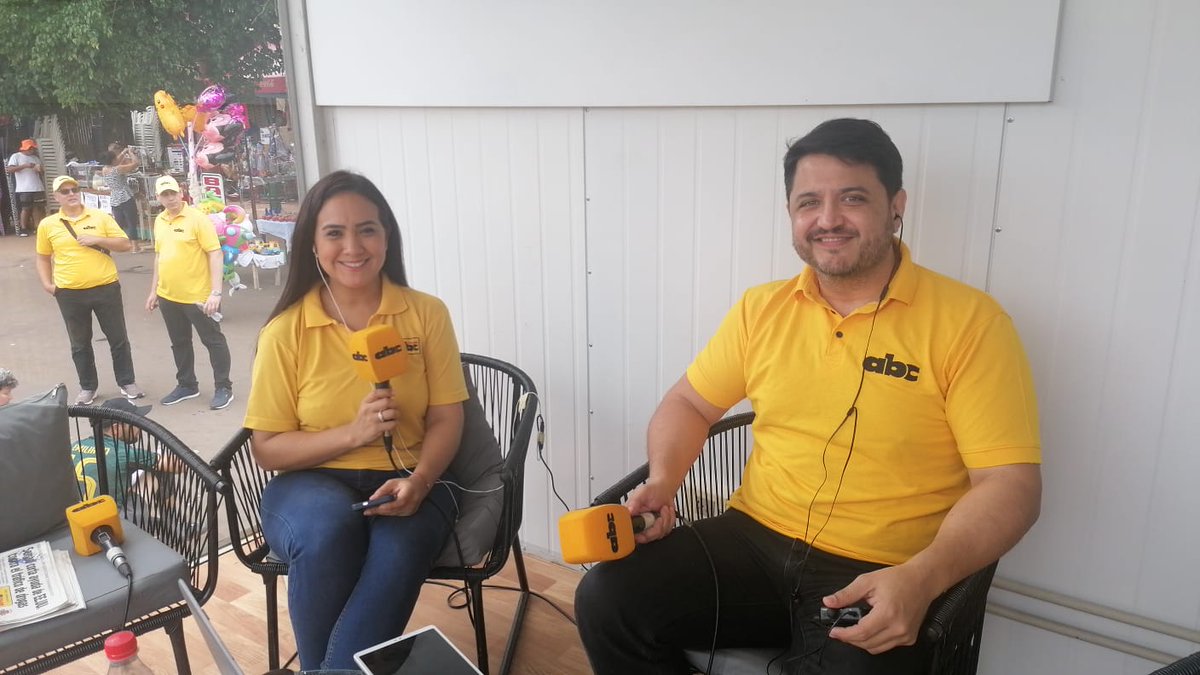 ABCCardinal's tweet image. 📿🙏🔵Cobertura especial #Caacupé2024.

@GuilleDoma y @azulabeja siguen informando y acompañando a los peregrinos desde la Villa Serrana por la #730AM y #ABCTVPy.

La Santa Patrona del Paraguay viste su mejor gala.

🔴 ¡En Streaming!

x.com/i/broadcasts/1……