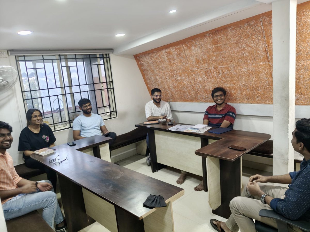 Mohankumar207's tweet photo. The UPSC Interview Heat is ON! 

Had an insightful &amp; interactive session with Mains Students at our Gurukul Centre. 

Topics Discussed were - Health, OuterSpace, Manufacturing, Water Crisis. 

You can join as well. 

#upsc #UPSC #UPSCMAINS #upscinterview #upscprelims2025 https://t.co/JKJ2kxULeE