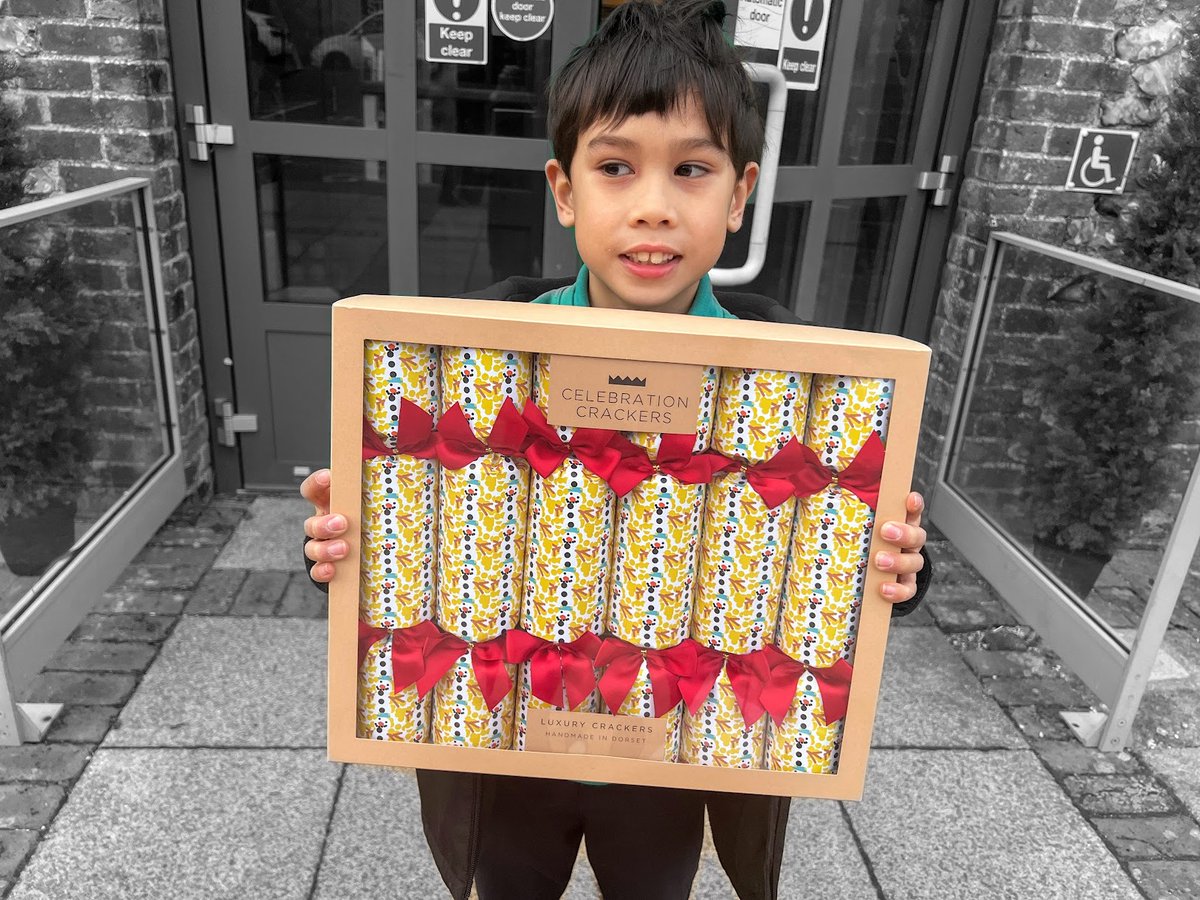 Gary Spracklen (@nelkcarps) on Twitter photo Congratulations Nathan, winner of our Y3 Christmas Cracker Digital Design Competition held in partnership with <a href="/HeartandsoulSt/">Heart & Soul Studio</a>.
Artwork completed using the 'pattern tool' within 2PaintAPicture on @PurpleMash.
Read more about this project at -
pow-year3.blogspot.com/2024/11/christ… Congratulations Nathan, winner of our Y3 Christmas Cracker Digital Design Competition held in partnership with <a href="/HeartandsoulSt/">Heart & Soul Studio</a>.
Artwork completed using the 'pattern tool' within 2PaintAPicture on @PurpleMash.
Read more about this project at -
pow-year3.blogspot.com/2024/11/christ…