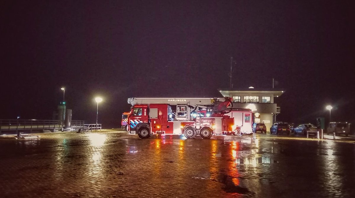 Zeer grote brandmelding bij Rederij Doeksen op West-Terschelling