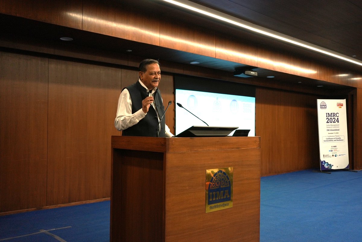 IIM Ahmedabad tweet media