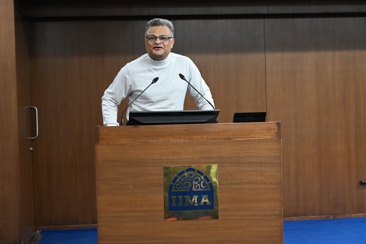 IIM Ahmedabad tweet media