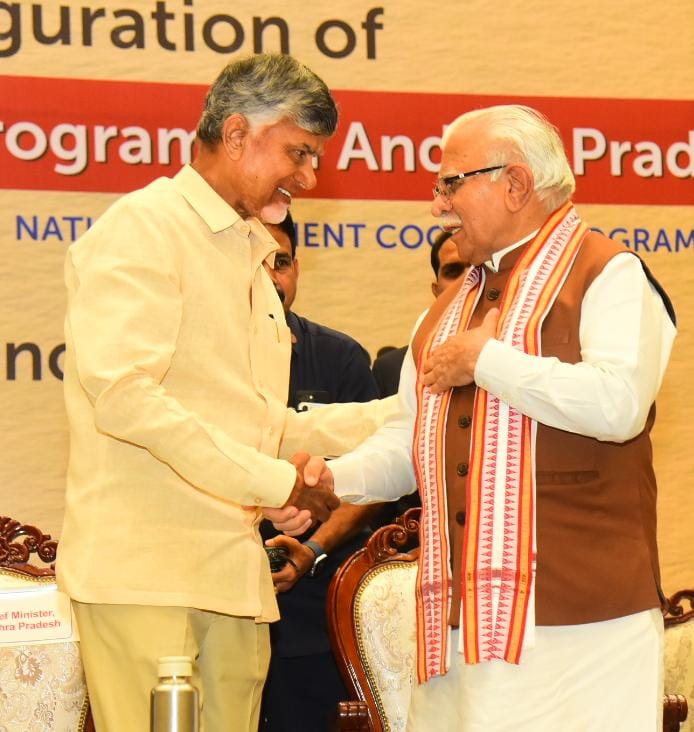 mlkhattar's tweet photo. Delighted to launch three transformative initiatives in Vijayawada along with Hon'ble CM, Andhra Pradesh  Shri @ncbn Garu, advancing energy efficiency and sustainable living.

🔹 Urjaveer Initiative: Training of 1 lakh "Energy Warriors" to reduce energy usage & create economic opportunities.
🔹 Energy-efficient appliances for PMAY households: Affordable, sustainable technology for every home.
🔹 National Efficient Cooking Programme (NECP): Clean, energy-efficient cooking solutions for 55,000+ Anganwadi centers.

These initiatives showcase our commitment to sustainability, economic empowerment, and improving lives under the visionary leadership of Hon'ble PM Shri @narendramodi Ji.