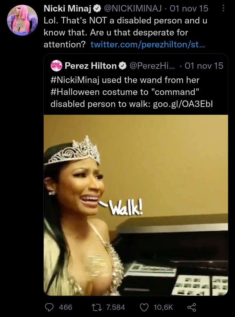 MinajAccess's tweet photo. 🚨 MAIS UMA VEZ: A informação de que Nicki Minaj teria ordenado que uma cadeirante andasse é FAKE e já foi desmentida anteriormente. Foi falsamente propagada por Perez Hilton. 

Não se tratava de uma cadeirante, e sim de uma amiga da Nicki que estava bêbada numa scooter. https://t.co/gOa0hhfDy4