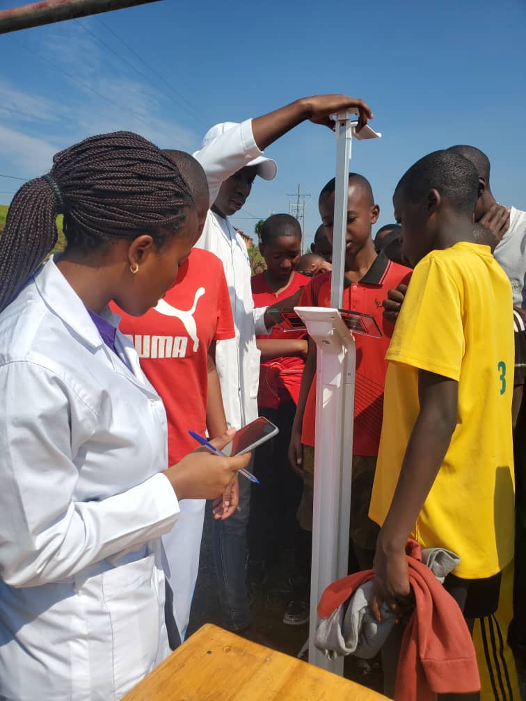 RPSARwanda's tweet photo. Today, RPSA, in collaboration with MUNINI Hospital and @NyaruguruDistr, conducted #NCDs screening at Kibeho during the Monthly Car Free Day and provided counseling services to over 120 participants. Together we can #BeatNCDs.

#RPSAInAction
#PublicHealth https://t.co/nWA1fFRm2Y