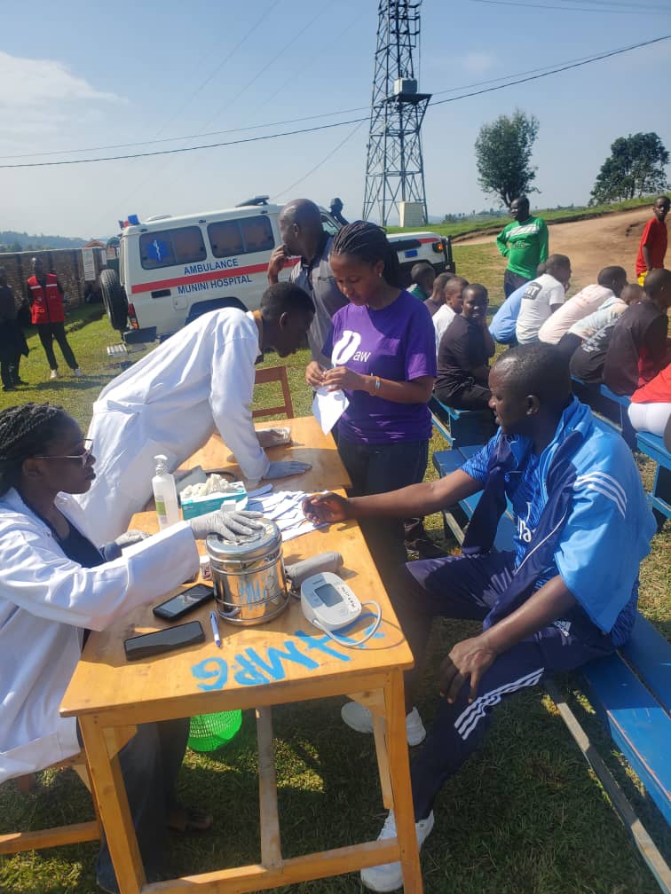 RPSARwanda's tweet photo. Today, RPSA, in collaboration with MUNINI Hospital and @NyaruguruDistr, conducted #NCDs screening at Kibeho during the Monthly Car Free Day and provided counseling services to over 120 participants. Together we can #BeatNCDs.

#RPSAInAction
#PublicHealth https://t.co/nWA1fFRm2Y
