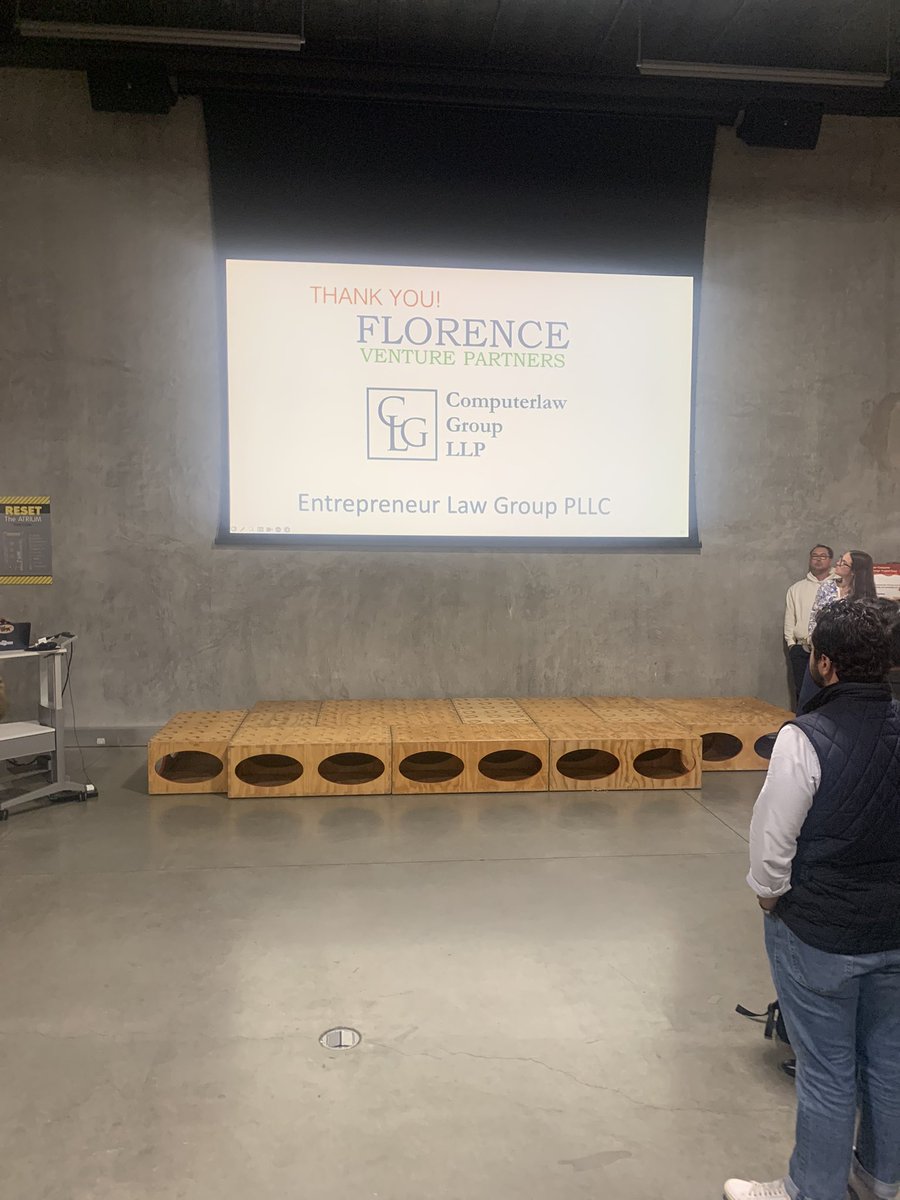 Entreprelawgrp's tweet photo. @TheAIColony Happy to have helped Professor James Landay and his 100+ students across 25+ teams who created new AI product ideas from scratch in under 10 very accelerated weeks in Stanford CS 147 class. #AI #ux #stanford #ffcdr #florencevp #elg #clg https://t.co/1YBpqyYPY0