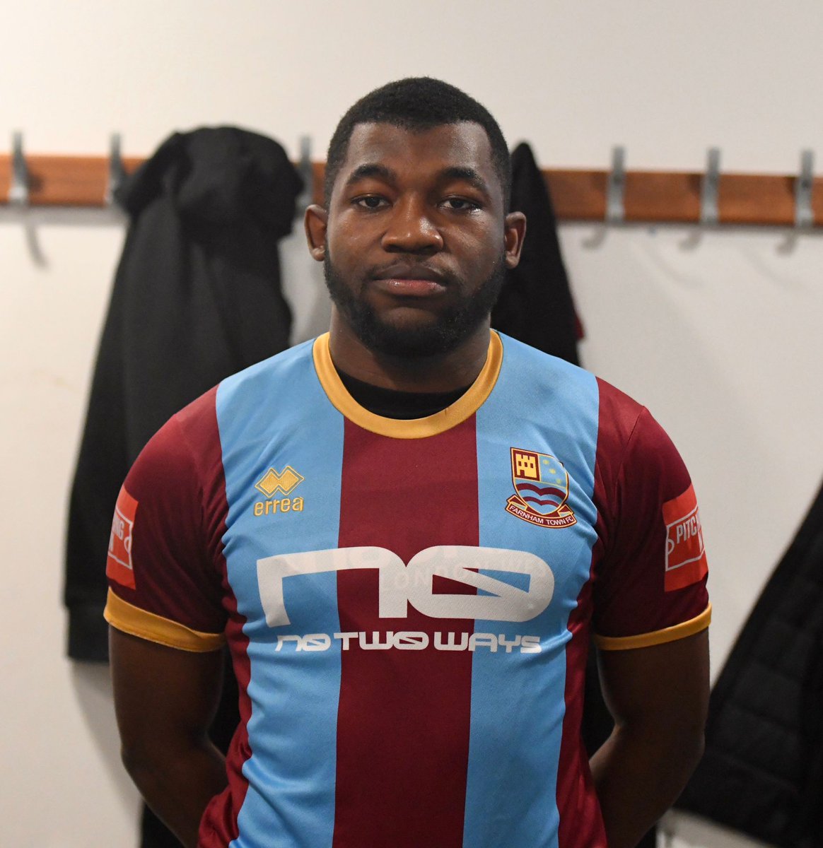 One more new face in the squad today! ✍️

We'd like to welcome left-back Gio Palmer to the Club! ⚡️

<a href="/Giovanni_LDN/">GIO</a> comes straight into today's matchday squad!