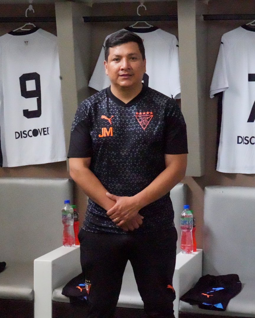 Formativas_LDU's tweet photo. U17 | Camerino listo ✅
El jefecito ya dejó todo en orden 🫡
#FinalU17
#LIGAOrense https://t.co/YR1zRdNrbA