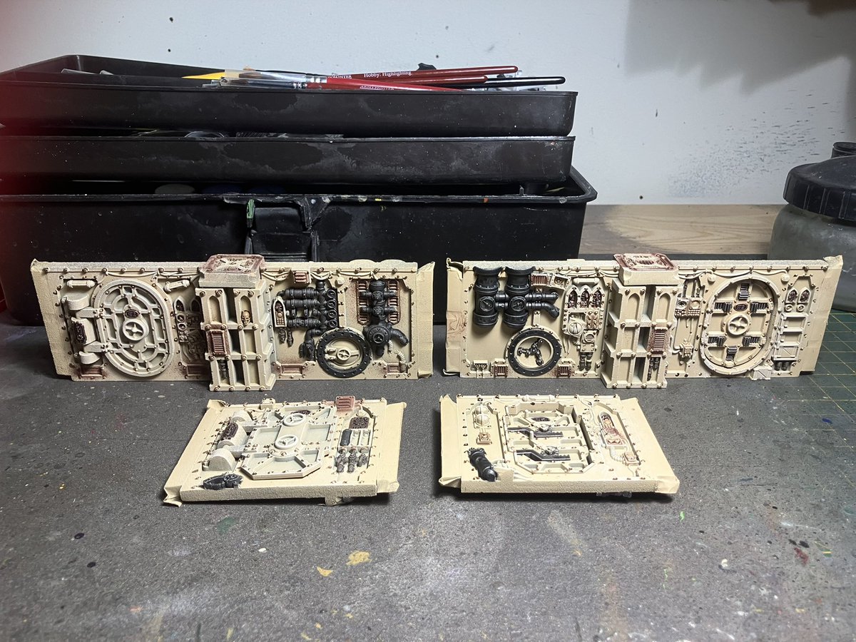 Penddraig131's tweet photo. Metals washed and other details picked out with agrax. I do enjoy working on these #gallowdark walls.
#40k #boardingactions #30k #zonemortalis #killteam #Warmongers https://t.co/EqwFxMQGvC