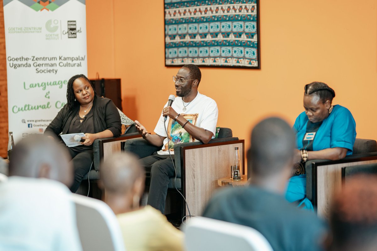 GZ_Kampala's tweet photo. Day 2 of #KLAWrites Litfest took us on a journey through contemporary writing trends in Uganda and the exploration of identity and authenticity in memoir writing.
Have you ever wondered about the connection between writers and their subjects, or what it truly takes to craft a memoir?
#klawrites
#litfest