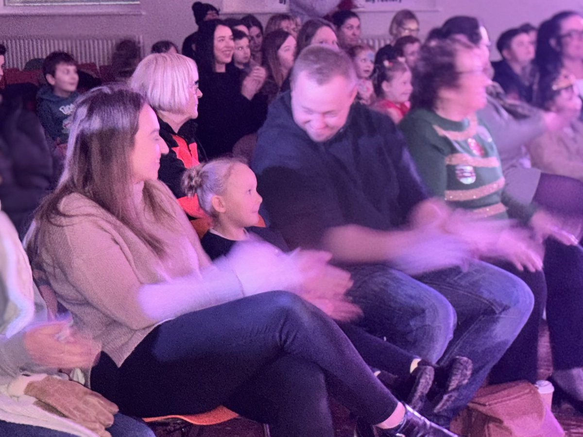 ThorneLabour's tweet photo. Lots of festive fun! https://t.co/xOv3pQNjBY