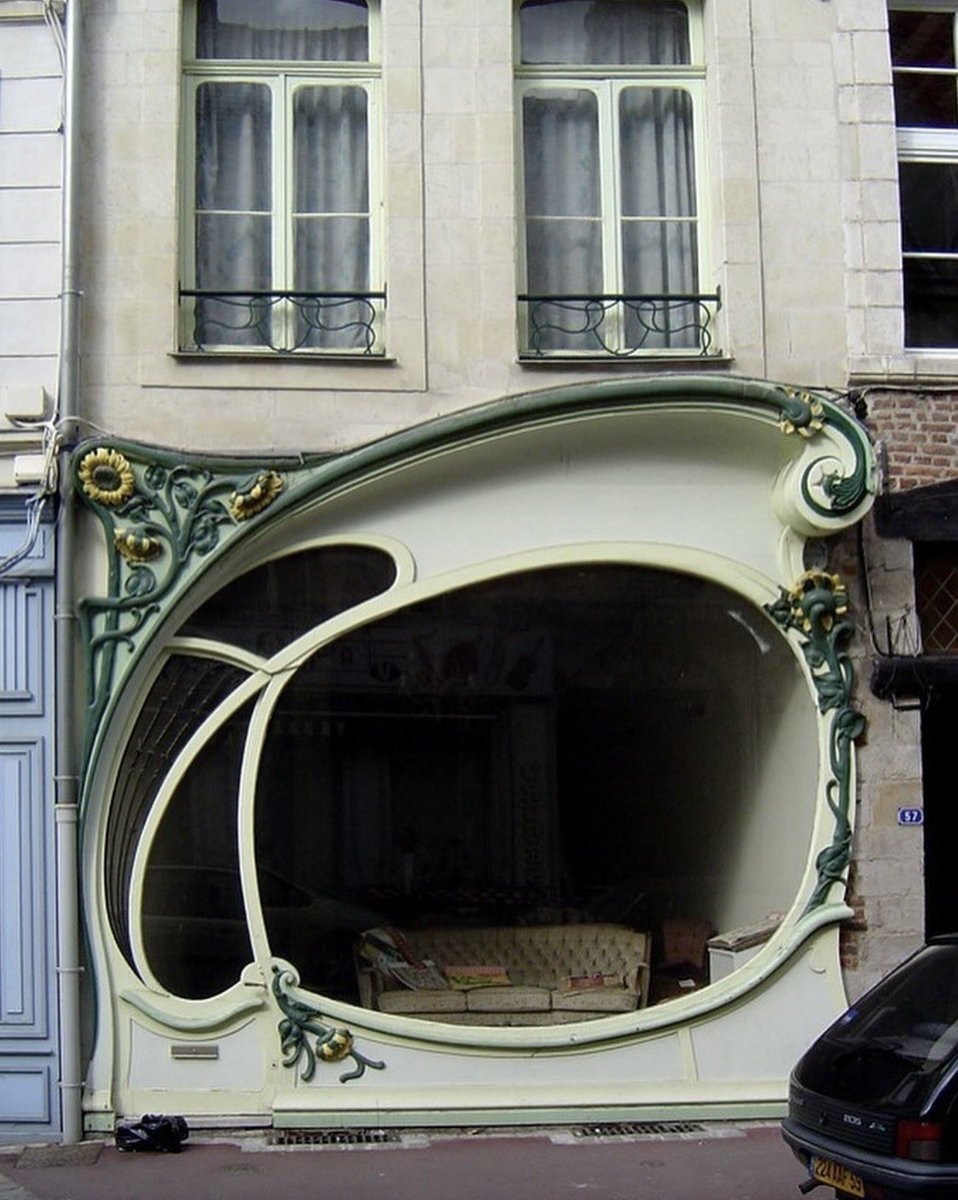 Art Nouveau storefront by Albert Pèpe (1906)