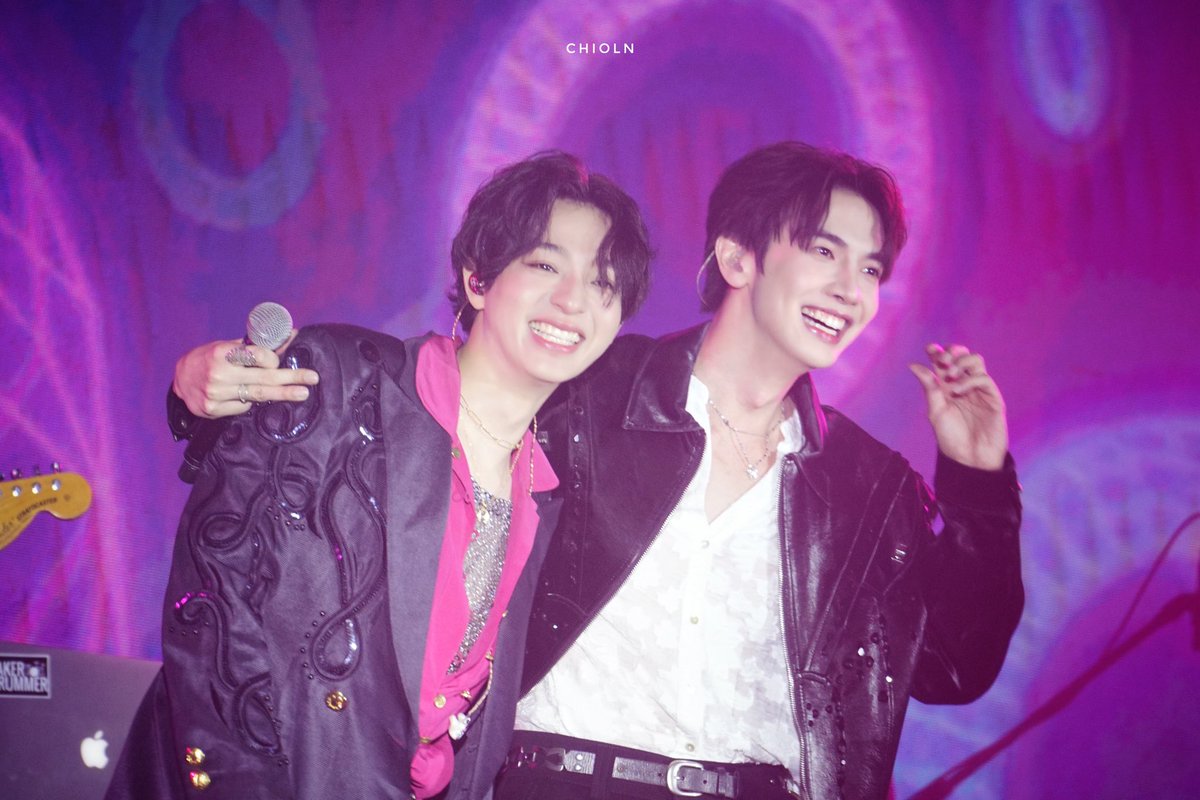 daebbas's tweet photo. แขกรับเชิญพิเศษ
@basjtr @maxky_rp 

#DisFunKcoConcert
DISFUNKCO WITH BAS
#บาสเด็กอ้วนที่แท้จริง
#maxky_rp 
#แม็กกี้บาส https://t.co/R1GmzfD7Px
