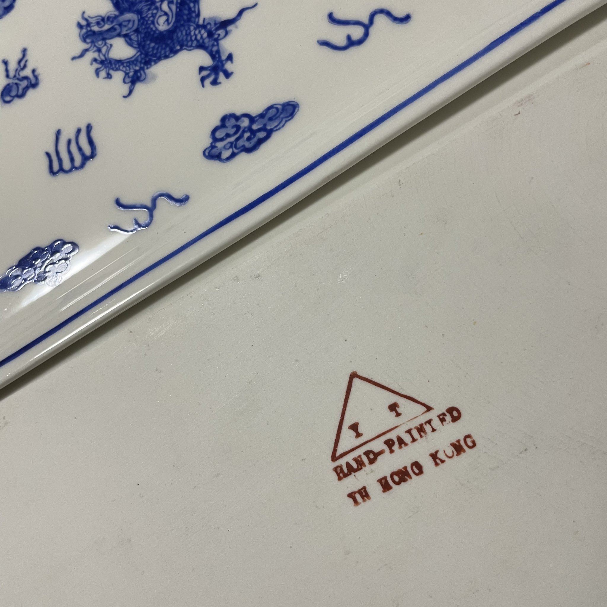 粤東磁廠　龍プレート 🐲廣彩雲龍Guangcai Dragon and Clouds☁️】 深受歡迎的雲龍系列現在