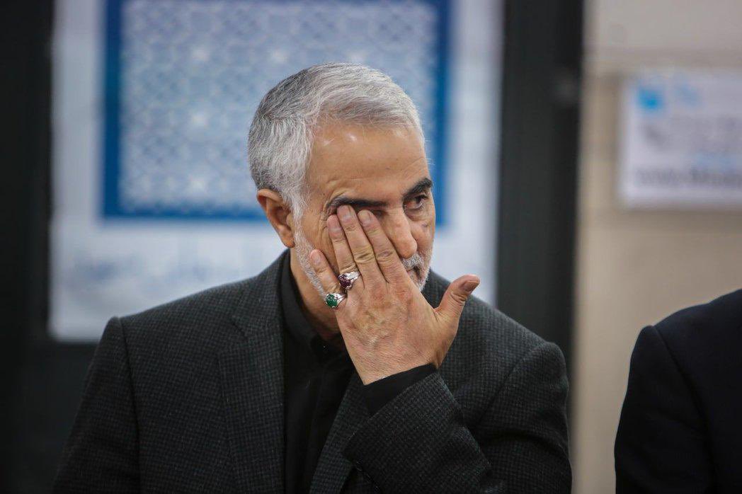 arnaghshbandi's tweet photo. می‌شنوی؟!
این صدای شکستن استخوان‌های توعه رذل و پلید است!
#محورخباثت https://t.co/t3BZhaqZRz