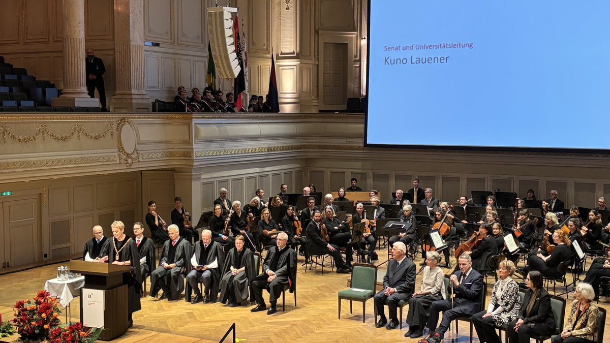 Universität Bern (@unibern) on Twitter photo Der Senat und die Universitätsleitung #unibern verleihen die Würde eines Doctor honoris causa an Kuno Lauener. #diesacademicus24
@via_richter
<a href="/SwissIonChannel/">Hugues Abriel @SwissIonChannel@fediscience.org</a>
<a href="/kanton_bern/">Kanton Bern</a>
<a href="/bkd_kantonbern/">Bildungs- und Kulturdirektion BKD</a> Der Senat und die Universitätsleitung #unibern verleihen die Würde eines Doctor honoris causa an Kuno Lauener. #diesacademicus24
@via_richter
<a href="/SwissIonChannel/">Hugues Abriel @SwissIonChannel@fediscience.org</a>
<a href="/kanton_bern/">Kanton Bern</a>
<a href="/bkd_kantonbern/">Bildungs- und Kulturdirektion BKD</a>
