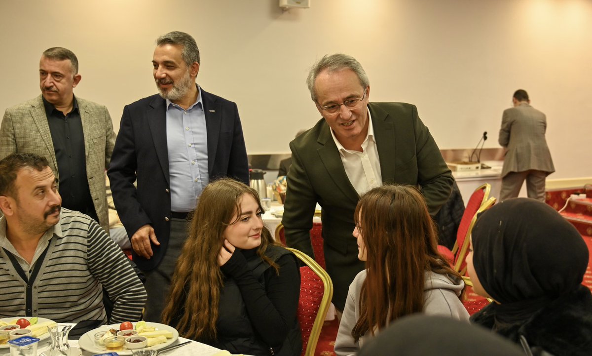 Bursa İl Millî Eğitim Müdürlüğü ile MÜSİAD Bursa Şubesi arasında mesleki eğitim odaklı yürütülen iş birliği çalışmalarının değerlendirildiği toplantı, İl Millî Eğitim Müdürümüz Dr. Ahmet Alireisoğlu ve MÜSİAD Bursa Şubesi Başkanı Alparslan Şenocak'ın katılımıyla gerçekleştirildi.