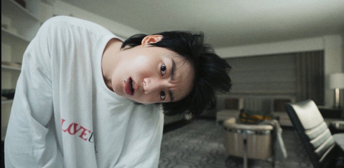 mandarinpeach_'s tweet photo. ✨🤍🖤 https://t.co/dwGnDk1kak