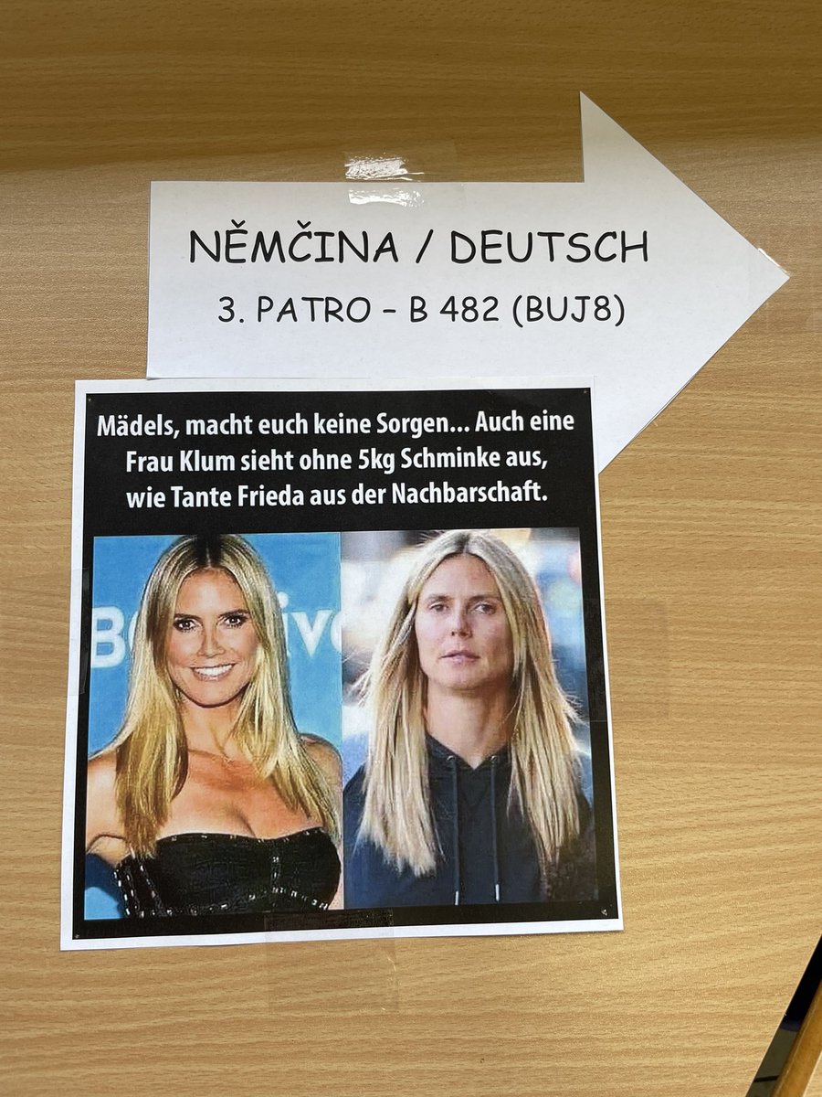 alena_zimova's tweet photo. Němčinářský koutek :))
#gympl https://t.co/WHyl5SZIfN