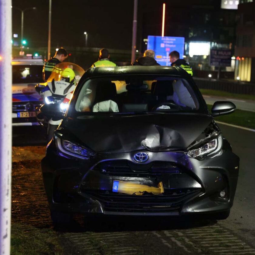 Twee gewonden en aanhouding bij aanrijding op de Amsterdamse Baan