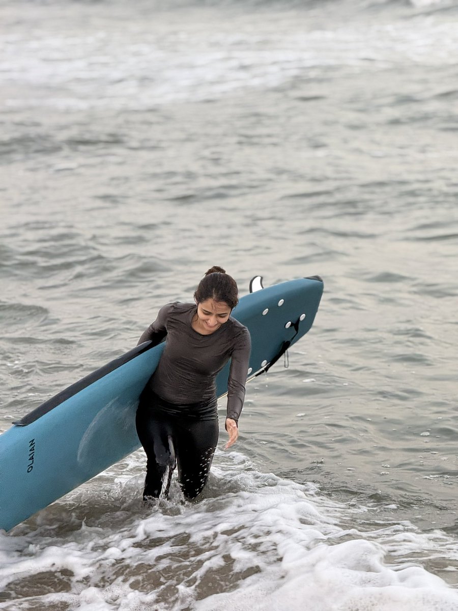 AshikaRanganath's tweet photo. When you’ve got a day off from work and wanna do something funnn…
🏄‍♀️ 🌊🤍 https://t.co/JTbsNFNuYK