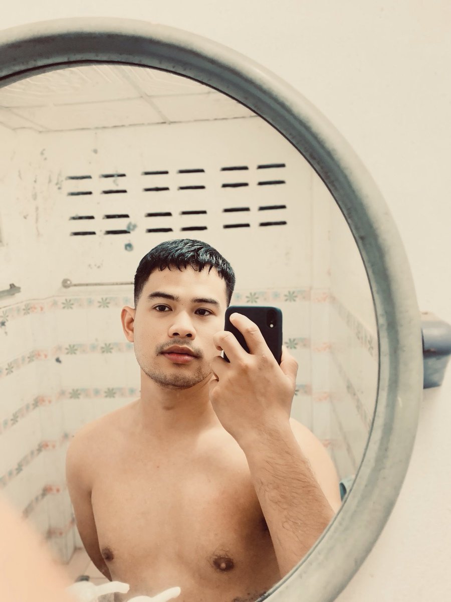FamSitthikham's tweet photo. ว่างๆครับ อยากเสียตัว
#อุดรนัดเจอ  #กุมภวาปี 😜⚡️💧 https://t.co/hAXwFkPmL5