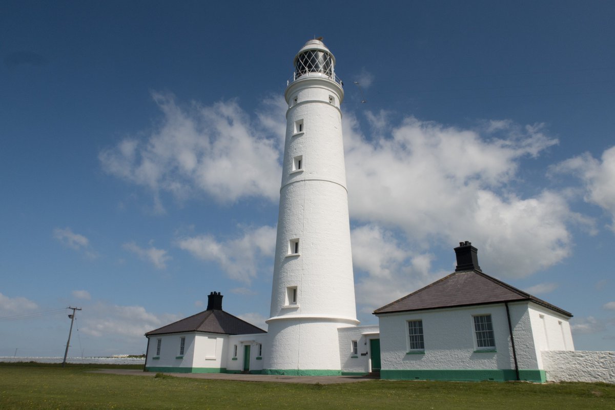 maanke65's tweet image. Come on, where are all the photos of Porthcawl lighthouse?