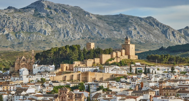 El reciente estudio que hemos realizado sobre los jóvenes en #Antequera ha revelado que si la ciudad es reconocida patrimonio de la humaniddad #whsp la percepción negativa de trabajar en turismo (horarios, remuneración, etc.) no es relevante. nature.com/articles/s4159…