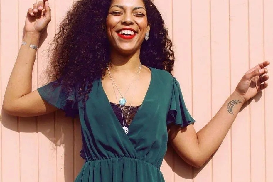 Delphine Lérès : "J’ai vécu 15 ans d’errance médicale avant que l’on ne me diagnostique de l’endométriose"

💻📱📲 la1ere.francetvinfo.fr/delphine-leres…