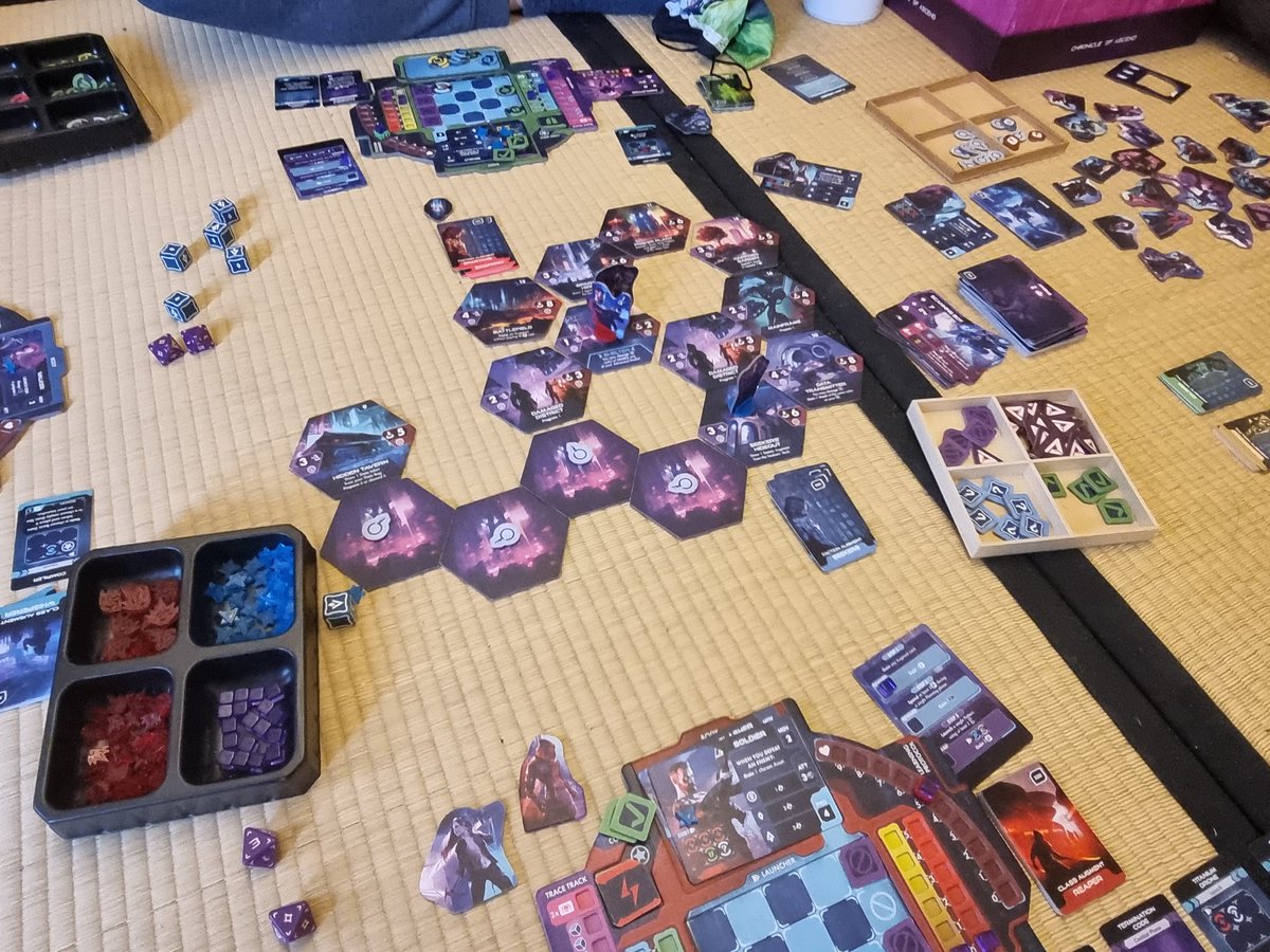 kaumaci's tweet photo. #tamashii kampany folytatodik #boardgame https://t.co/0qtV164eLC