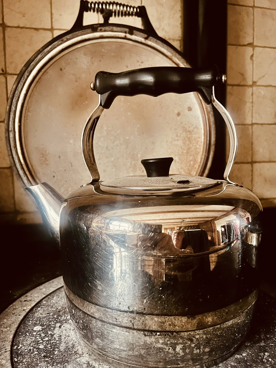 This is how morning coffee is looking this morning. No electric. Just a good old fashioned boil of water in the kettle.  #StormDarragh