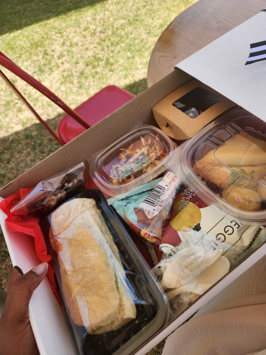 MissManjo_NoMor's tweet photo. Who would have known getting me a Chery would get me an invite to their 3rd Birthday Party 🥺
Bathong happy birthday @CherySouthAfrica 🥳 This is such a sweet celebration with families invited ♥️
#WithCheryWithLove #CherySA #CheryDay #WCWL #Ad https://t.co/pPZBm5GkzS