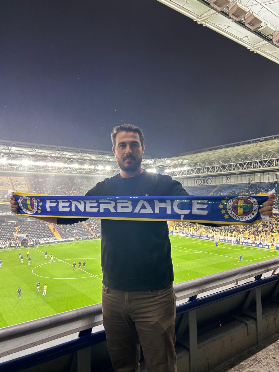 Haydi #Fenerbahçe 
#FenerinMaçıVar 
#BJK vs #FB 
💛💙
