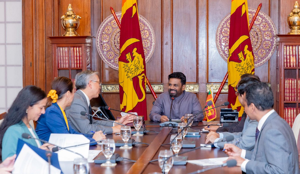 anuradisanayake's tweet photo. Today (07), I met U.S. Assistant Secretary Donald Lu at the Presidential Secretariat.  

We discussed the U.S.'s support for Sri Lanka's anti-corruption efforts, recovery of stolen funds, and strengthening our economy and sovereignty.  

I emphasized fostering a transparent political culture, uplifting rural living standards, and modernizing public services.