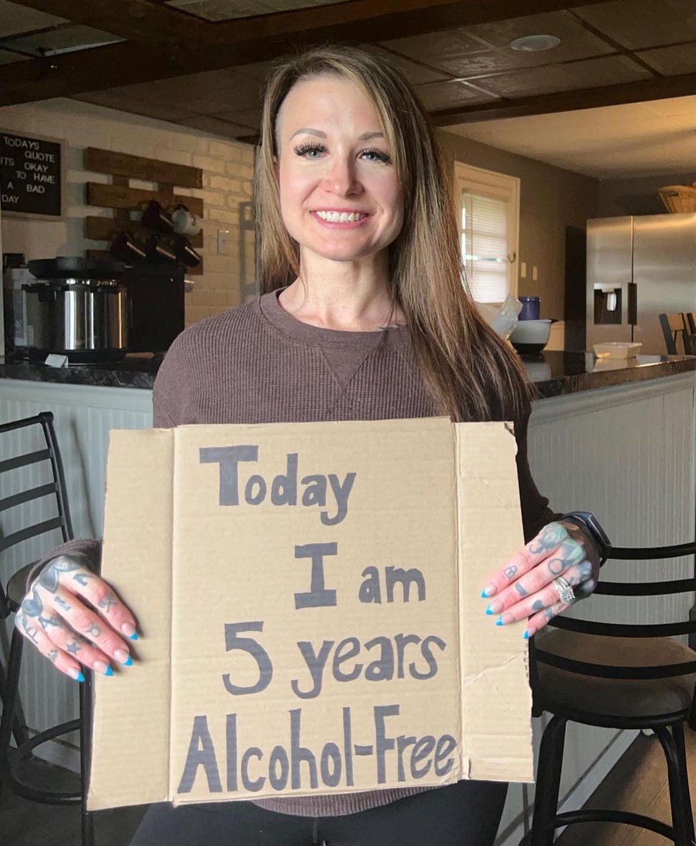 Let’s hear it for Julie, who celebrates 5 Years of Sobriety!